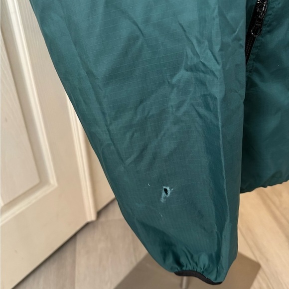 Vntg HELLY HANSEN M Jacket Mens Hooded 1/2 Zip Nylon Windbreaker Pullover Green - Picture 12 of 13